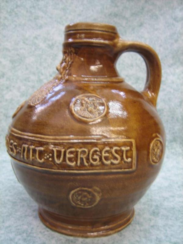 BELLARMINEJUG ; Bartmannkrug